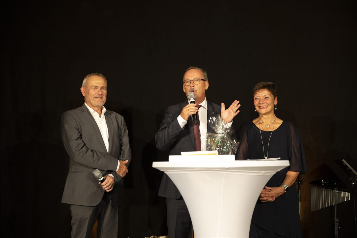 Auch Bürgermeister Gerald Hackl (Mitte) gratulierte zum Jubiläum 