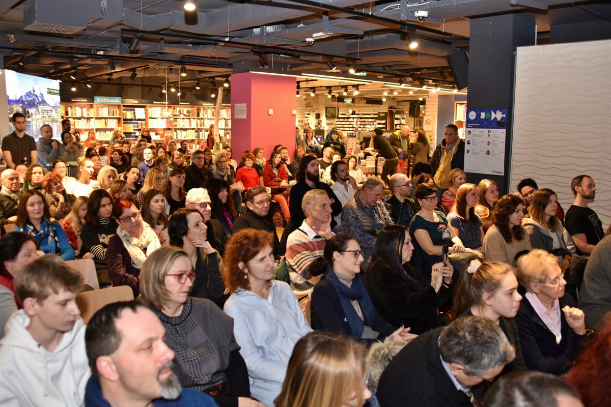 Story-Slam der besten weltbleibwach Geschichten am 7. März in der Thalia Buchhandlung Linz