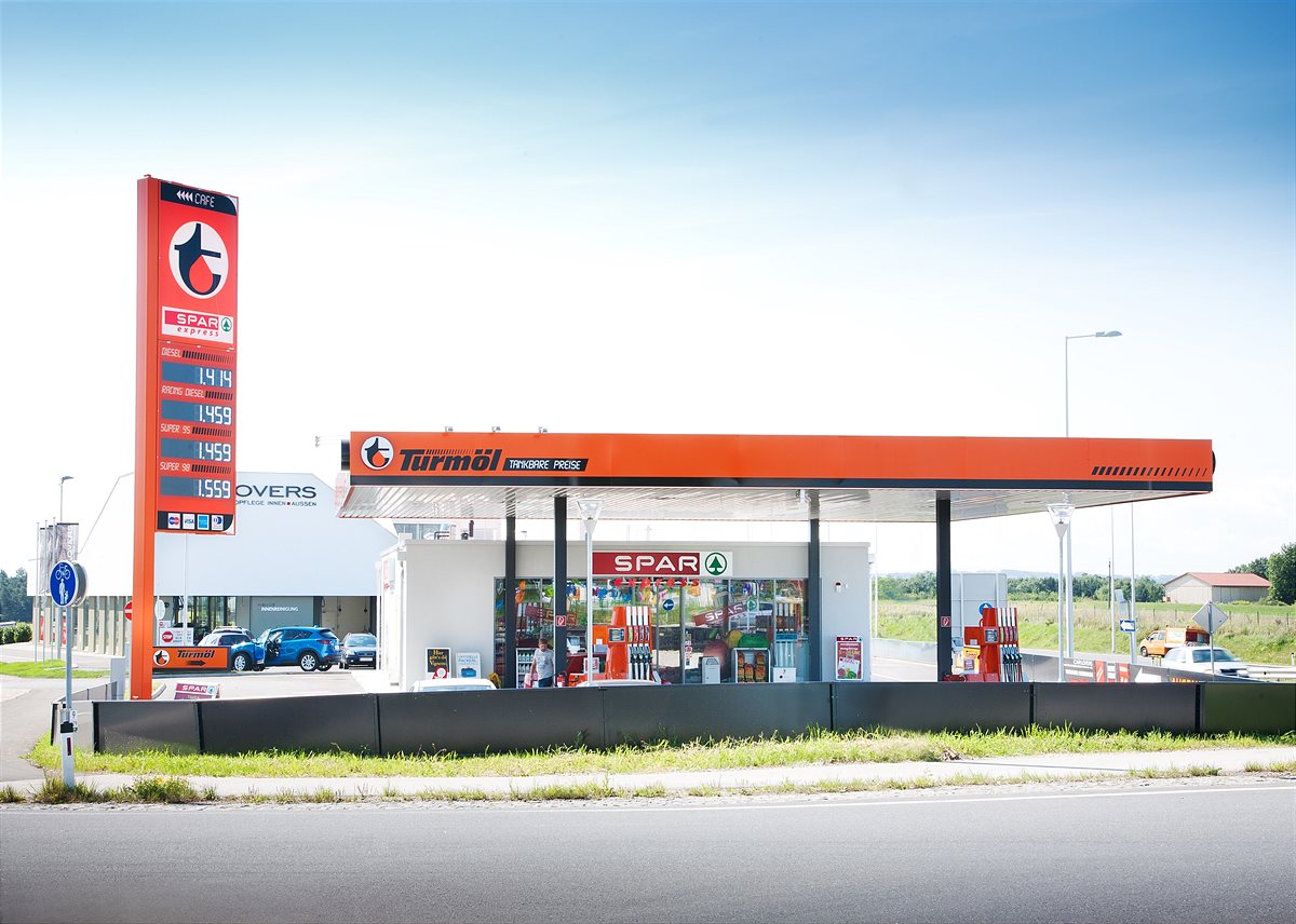 Turmöl-Tankstelle in Pasching_altes Design