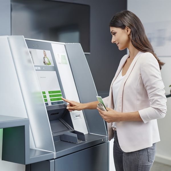 Geldautomat Handover Automation