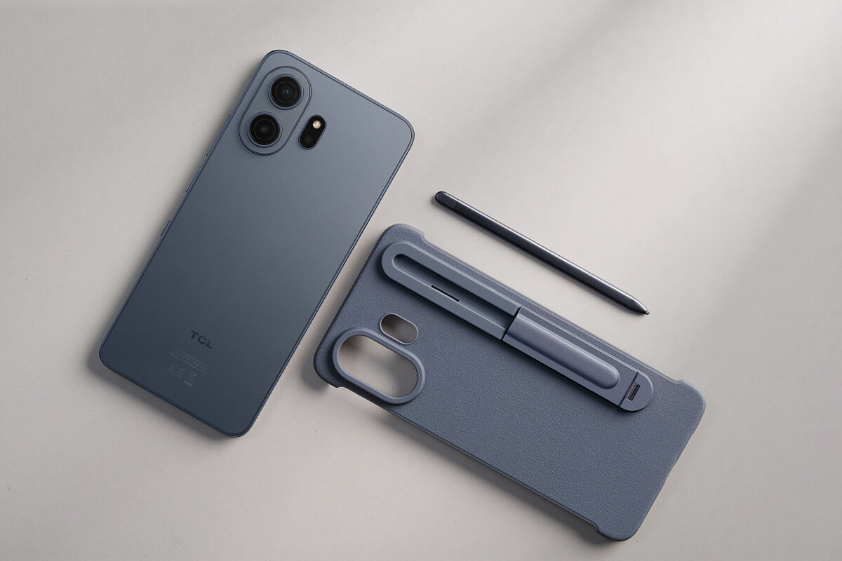 Das Smartphone bietet drei Anzeigemodi, darunter einen dezidierten Lesemodus für ein papierähnliches Lesegefühl und eine akkusparende Anzeige. 