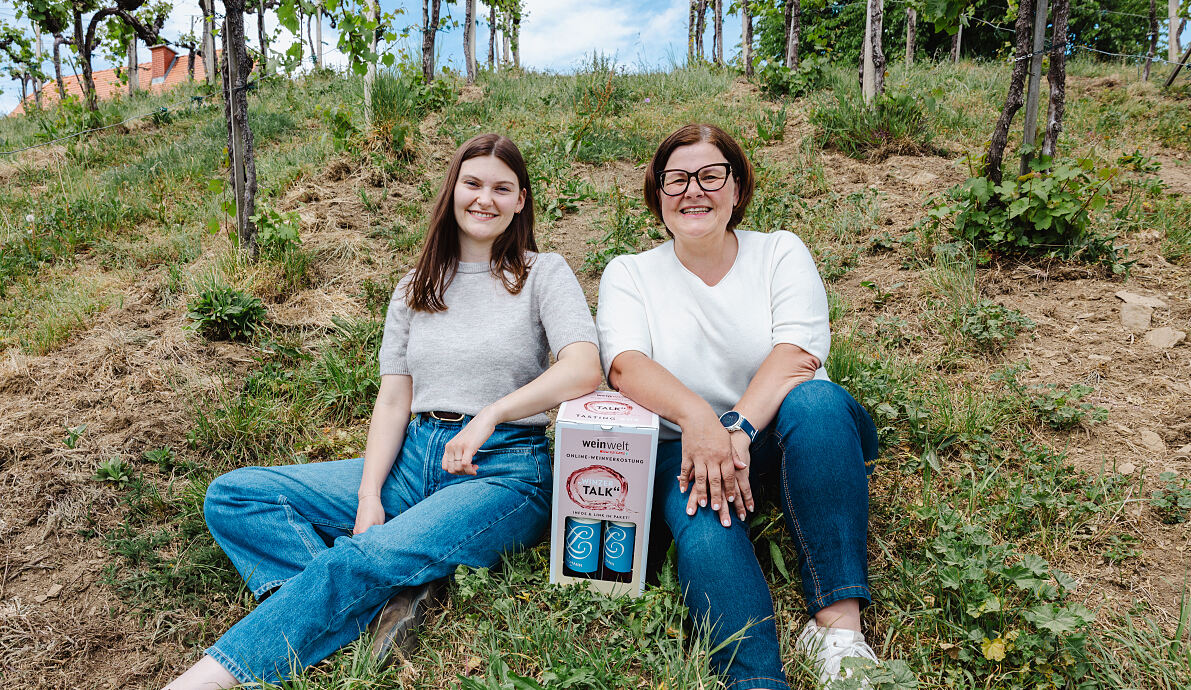 Verena Langmann ist eine Absolventin der Gerd A. Hoffmann Akademie, Mentee von INTERSPAR Weinexpertin Waltraud Scharnagl und die next generation am Weingut Lex-Langmann, deren Weine beim weinwelt Winzertalk vorgestellt  werden.