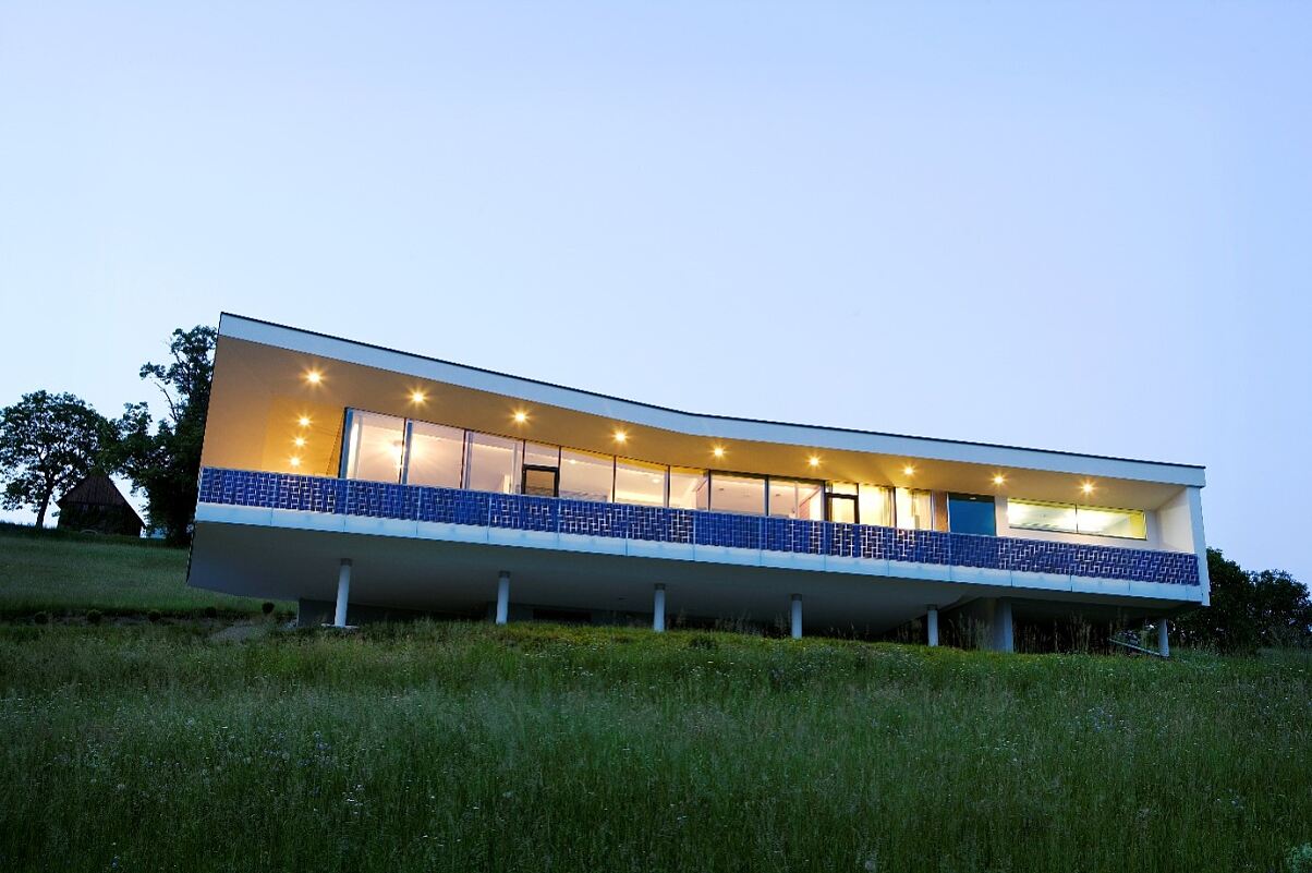 REMAX Classic