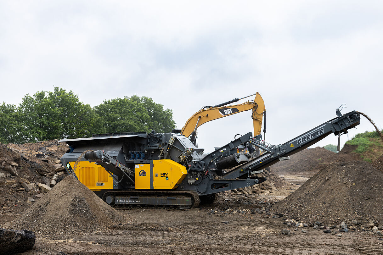 RM_100XE_Hybrid_Grente_307A7790