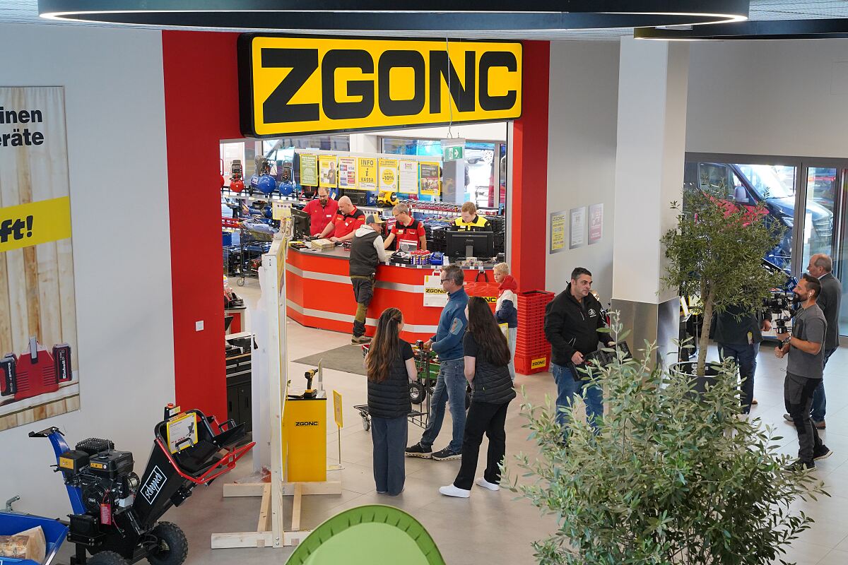ZGONC feiert Filialeröffnung in Saalfelden mit Hans Knauß 