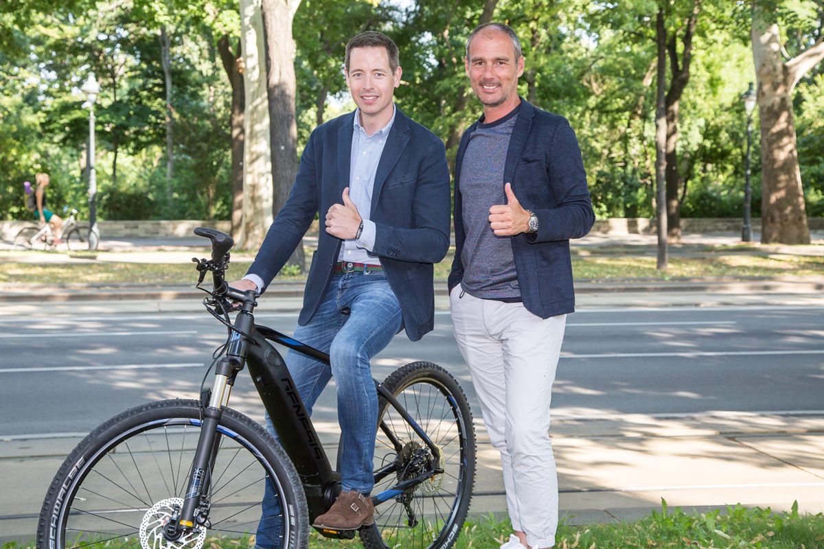 Thorsten Schmitz (Geschäftsführung Intersport Austria) und David Tews (Ressortleiter Marketing Intersport Austria und Deutschland)