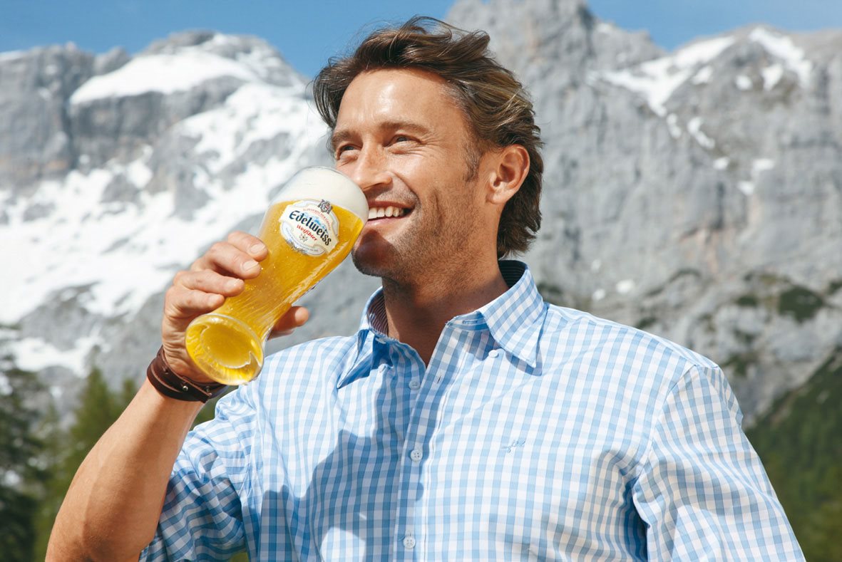 Neuer Edelweiss-Spot macht Lust auf alpenfrischen Weißbier-Genuss! 