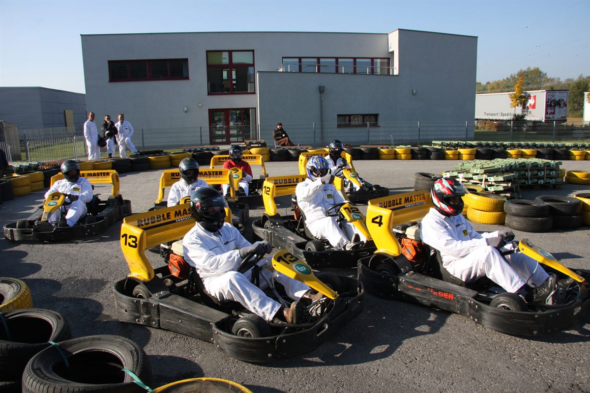 RUBBLE MASTER_Go-Kart-Rennen