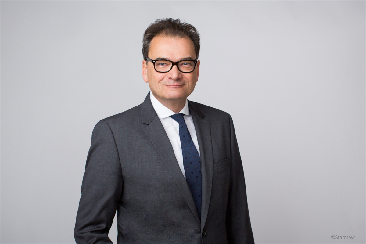 Dr. Bernd Zierhut, Obmann der Fachgruppe Energiehandel in der WKO Oberösterreich