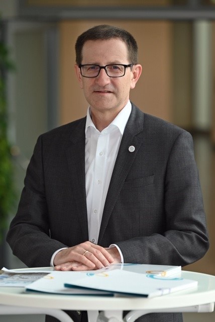 Mag. Johann Minihuber, Geschäftsführer des Gesundheitspark Barmherzige Schwestern Ried
