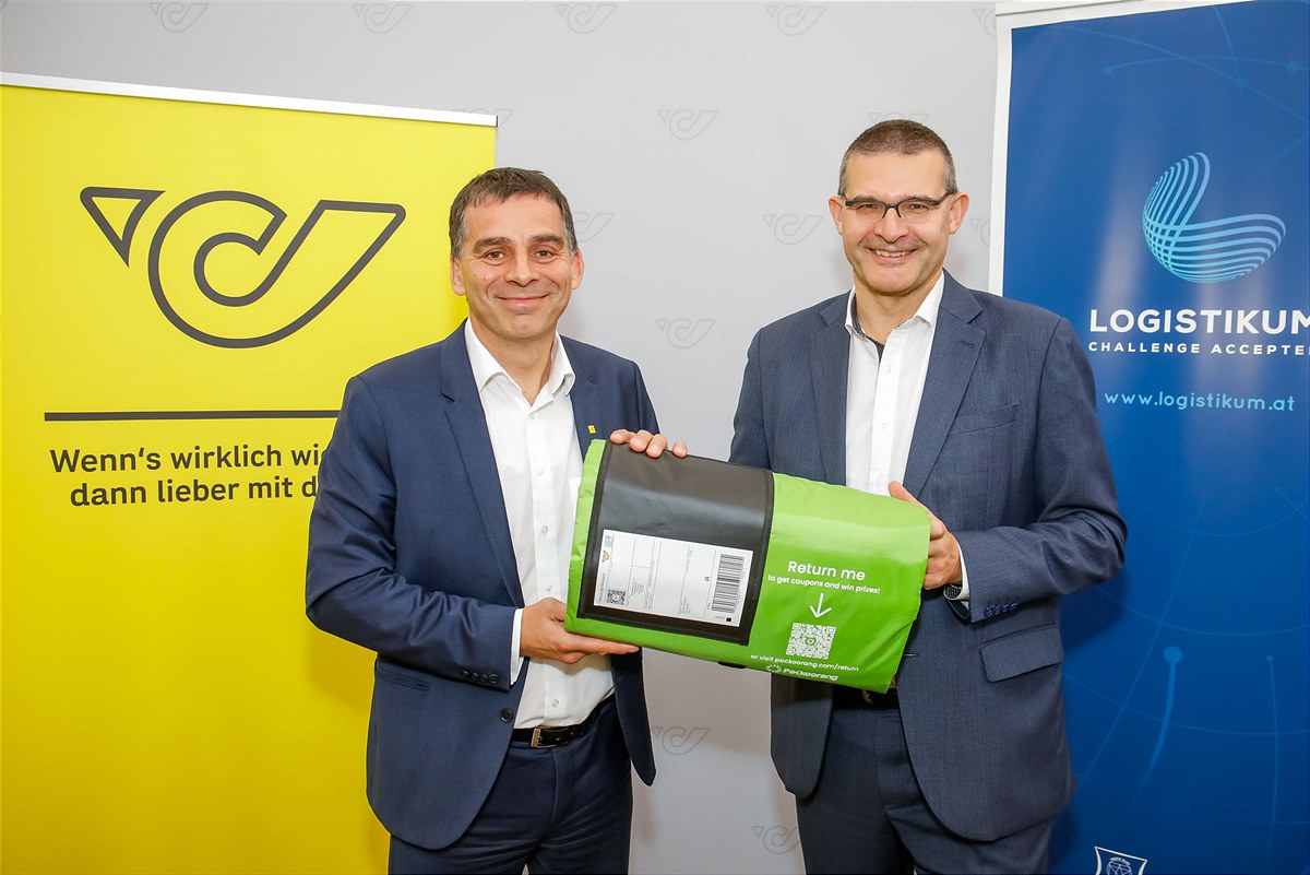 DI Peter Umundum, Vorstand für Paket & Logistik der Österreichischen Post AG und Prof. (FH). DI Franz Staberhofer, Leiter des Logistikums an der FH Oberösterreich