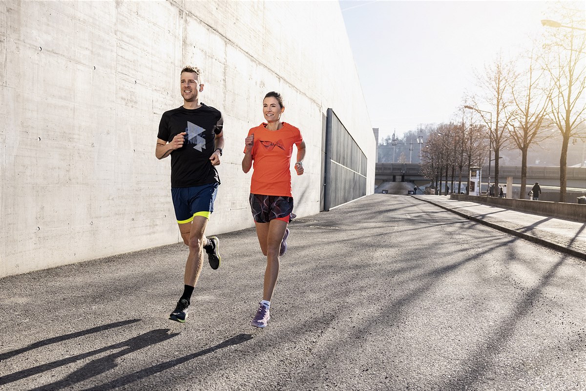 362123344_Asics_Cumulus23_Straßenlaufschuh