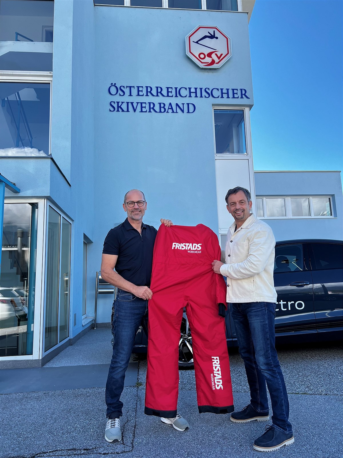 Mario Reiter, Bereichsleiter Sponsoring & Partnermanagement ÖSV und Thomas Syring, Geschäftsführer Fristads Austria 