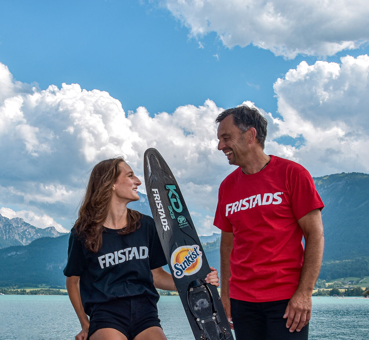 Wasserski Nachwuchs-Star Leona Berner und Thomas Syring, Geschäftsführer Fristads Austria 
