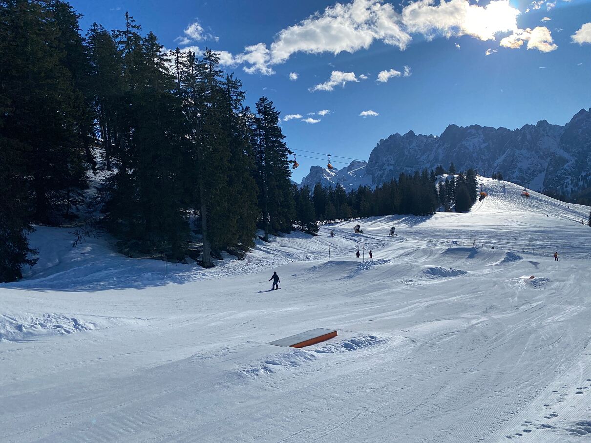 Dachstein West – Natürlich im Salzkammergut: Skigebiet und Veranstaltungen locken Wintersportfans! 