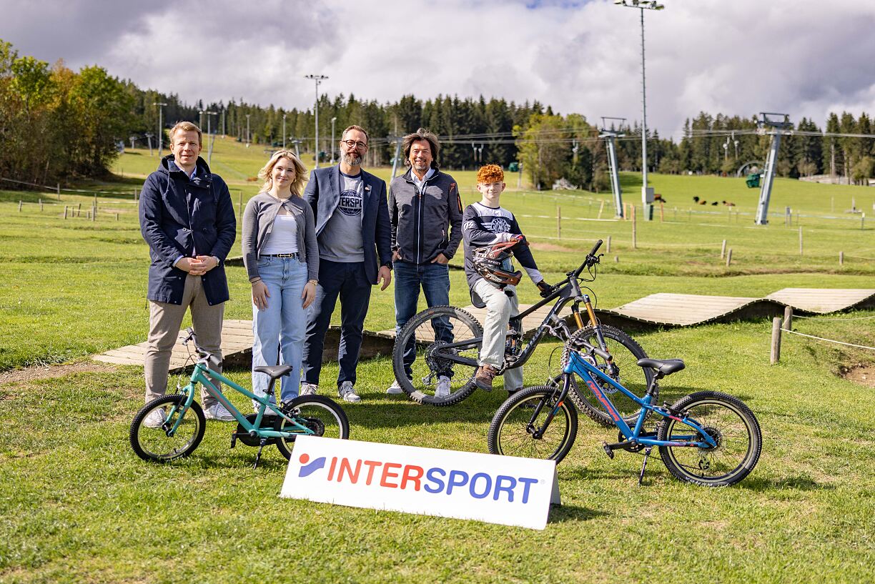 INTERSPORT appelliert: Sportprogramm statt Instagram