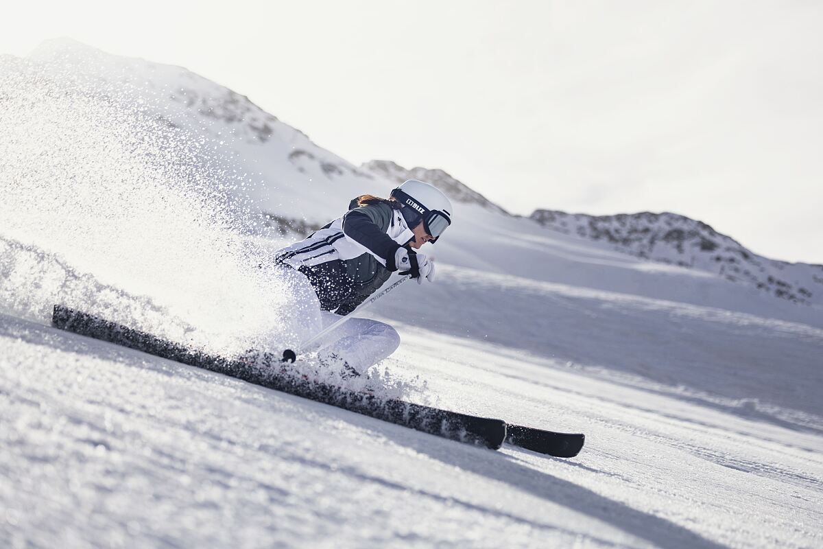 Ski, Helme und Skibekleidung bleiben beliebte Geschenke