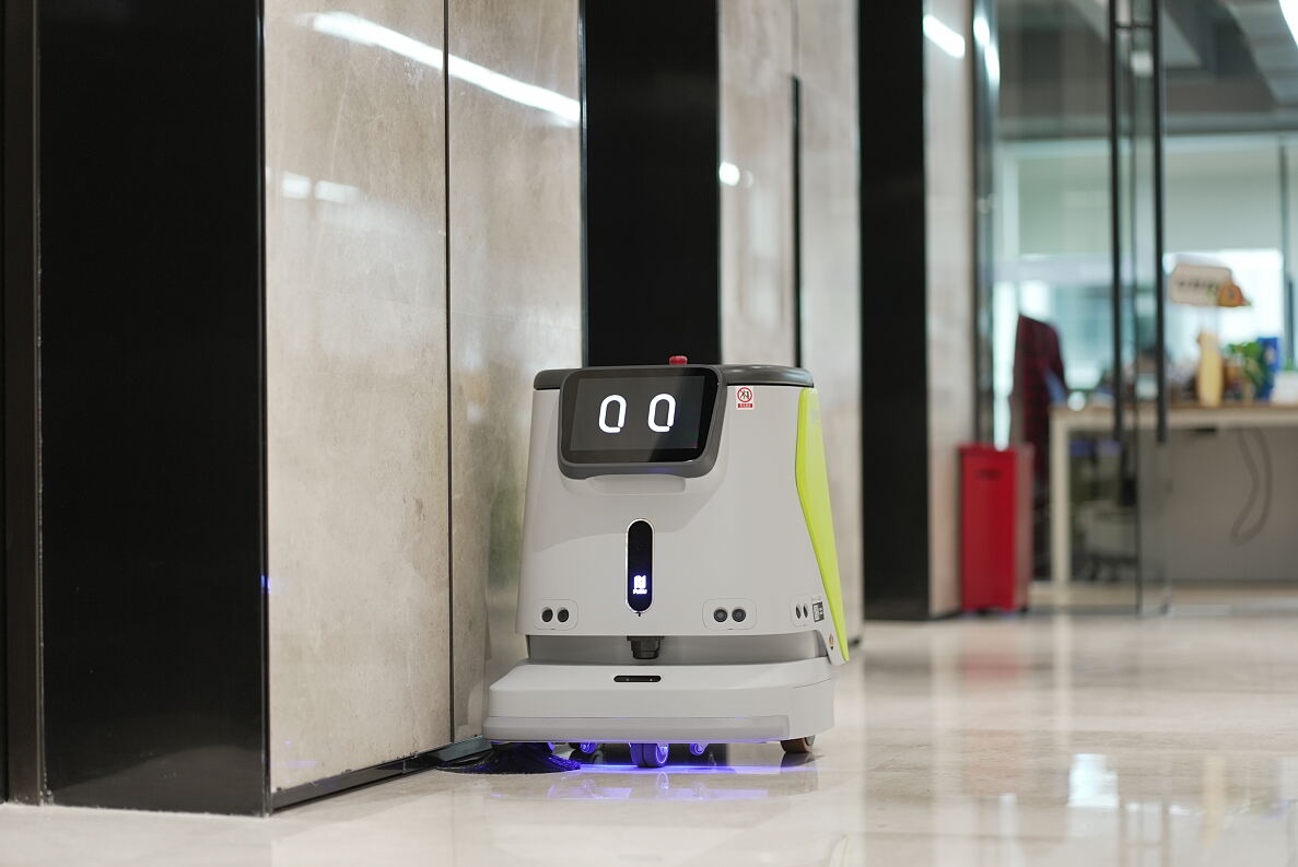 SCHMACHTL Reinigungsroboter CC1