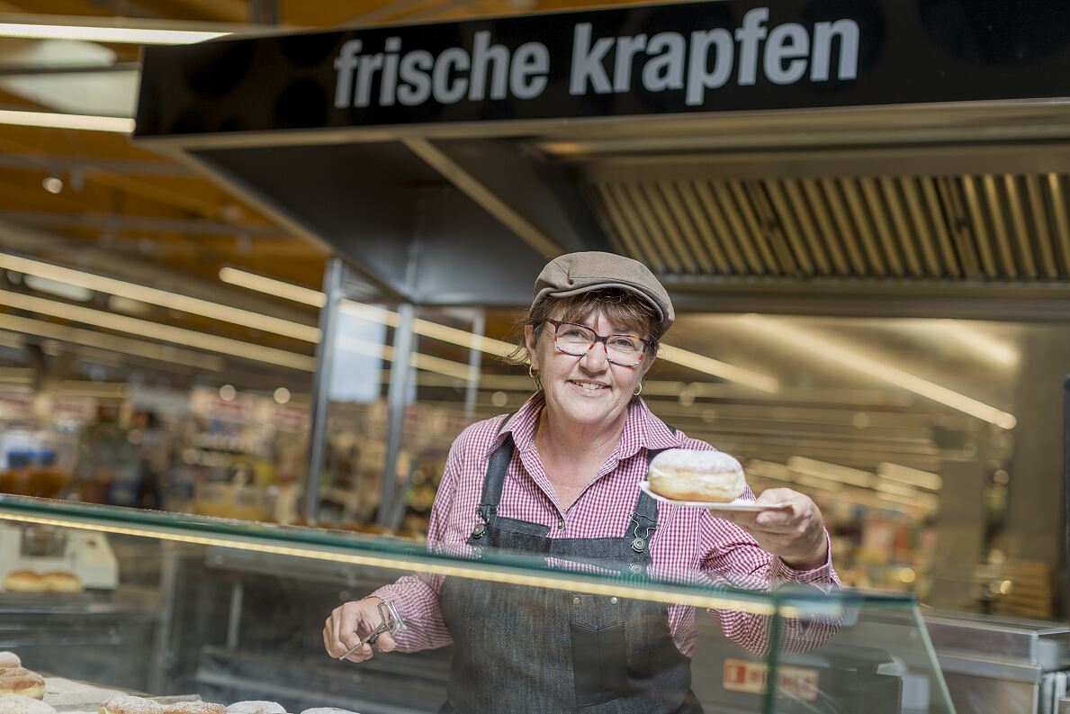 Der Premiumkrapfen Marille war im letzten Jahr der absolute Verkaufsschlager bei den Krapfen der maxi.Backstube. Allein am Faschingsdienstag wurden rund 77.000 Stück verkauft.