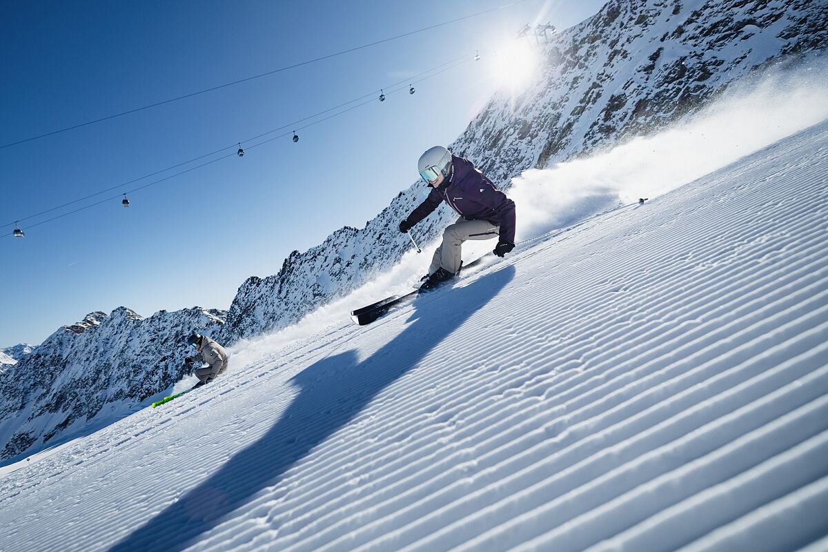 INTERSPORT Skireport: 37 % der Österreicher haben großes Interesse am Skifahren in der heurigen Wintersaison. 